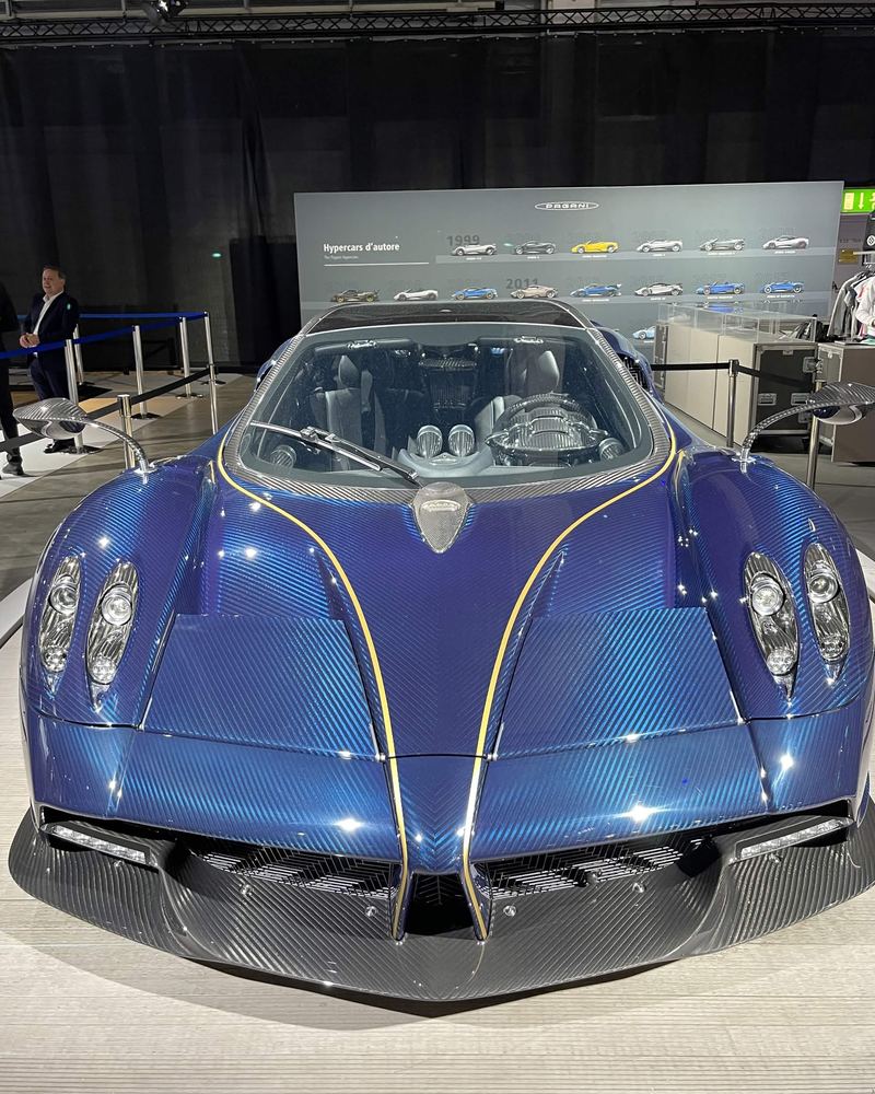 Pagani Huayra Roadster